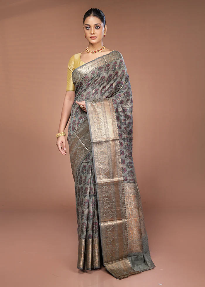 Grey Tussar Silk Saree With Blouse Piece - Image 2
