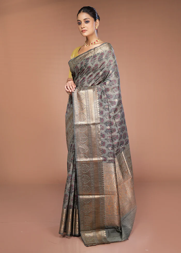 Grey Tussar Silk Saree With Blouse Piece - Image 4