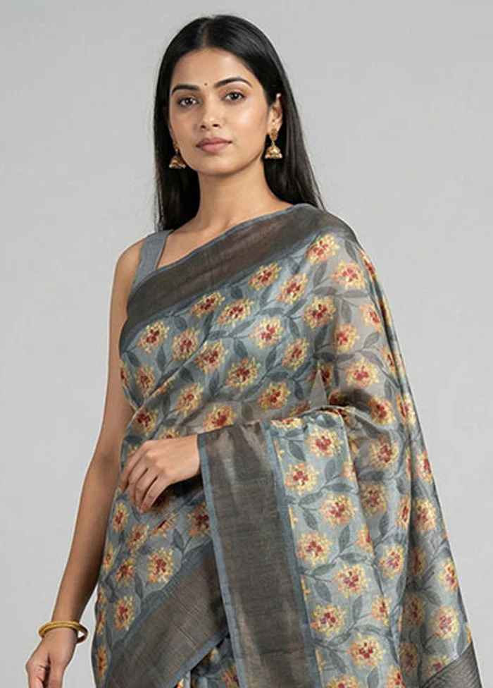 Grey Tussar Silk Saree With Blouse Piece - Image 2