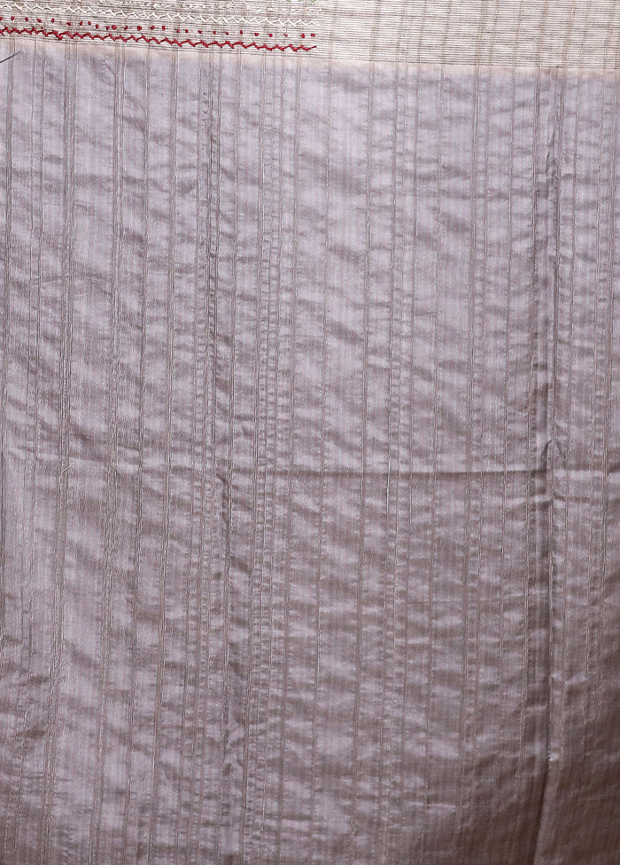 Grey Tussar Silk Saree With Blouse Piece - Image 5