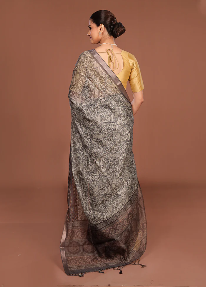 Grey Tussar Silk Saree With Blouse Piece - Image 3