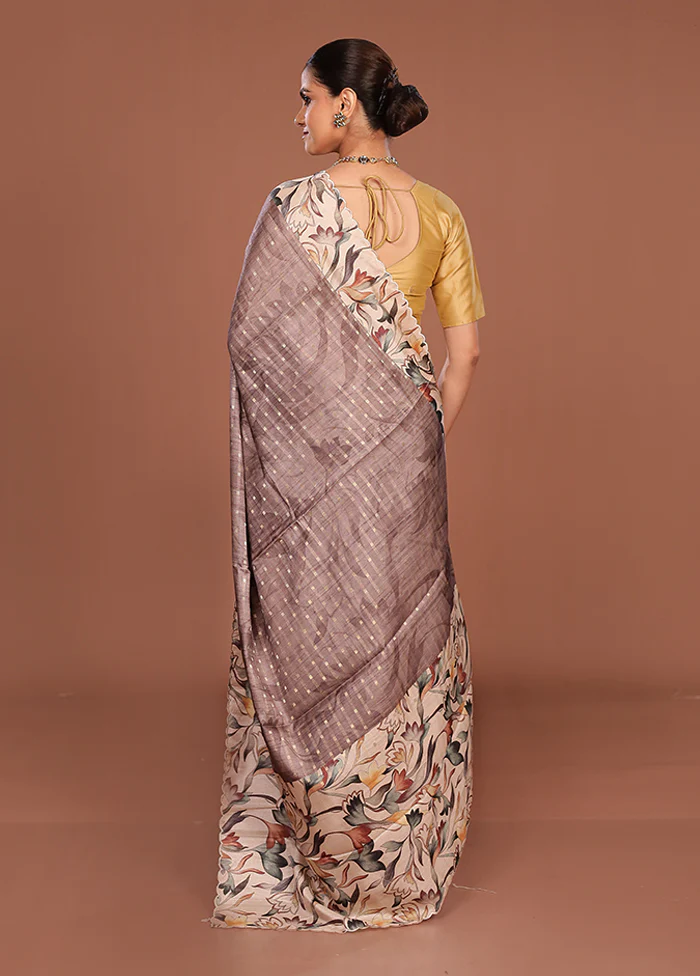Grey Tussar Silk Saree With Blouse Piece - Image 3