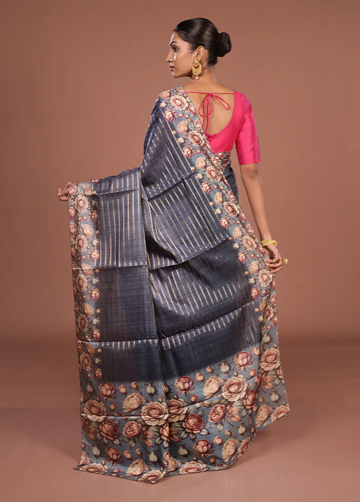 Grey Tussar Silk Saree With Blouse Piece - Image 3