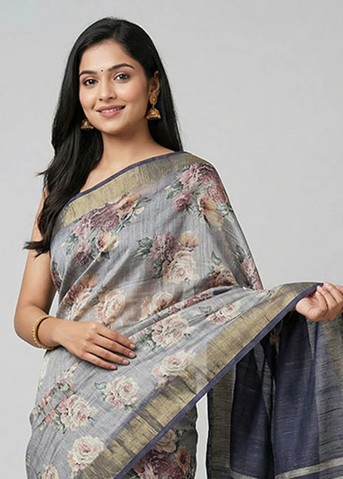 Grey Tussar Silk Saree With Blouse Piece - Image 2