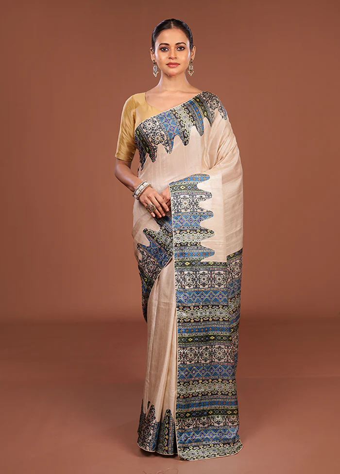 Grey Tussar Silk Saree With Blouse Piece - Image 2