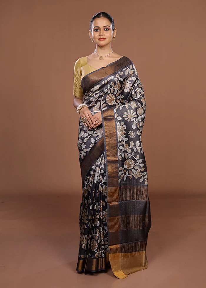 Grey Tussar Silk Saree With Blouse Piece - Image 2