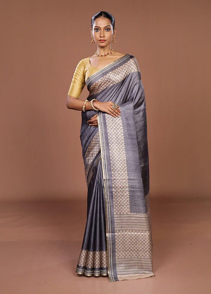 Grey Tussar Silk Saree With Blouse Piece - Image 2