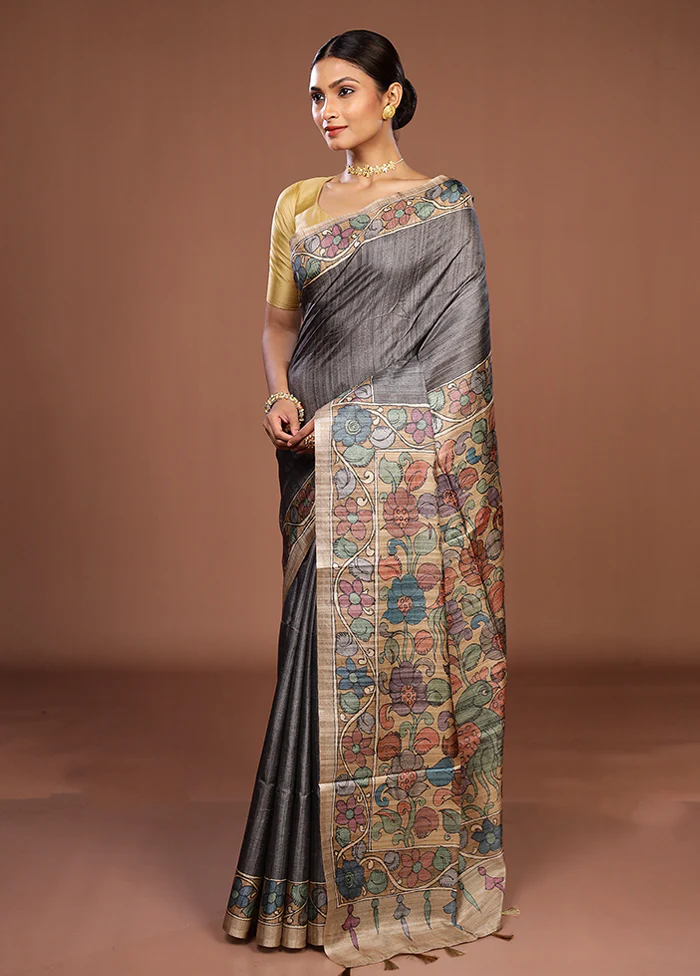 Grey Tussar Silk Saree With Blouse Piece - Image 4
