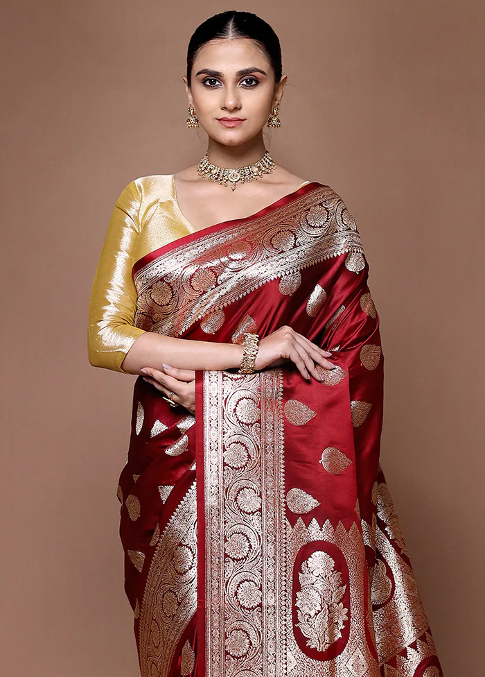 Maroon Banarasi Silk Saree With Blouse Piece - Image 2