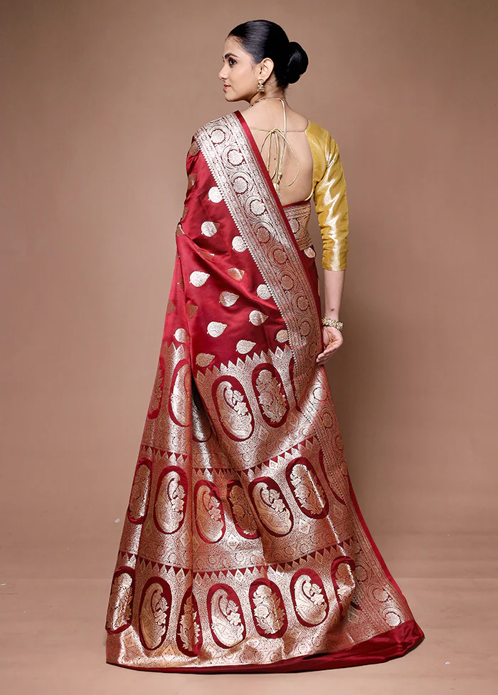 Maroon Banarasi Silk Saree With Blouse Piece - Image 3