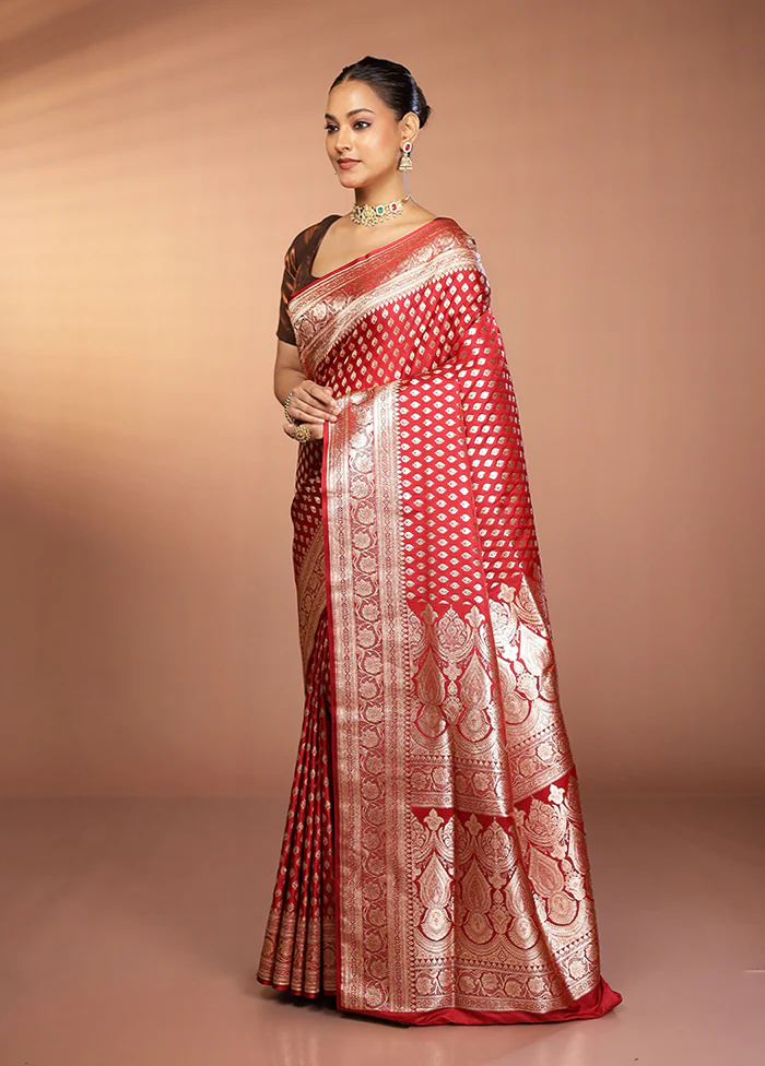 Maroon Banarasi Silk Saree With Blouse Piece - Image 4