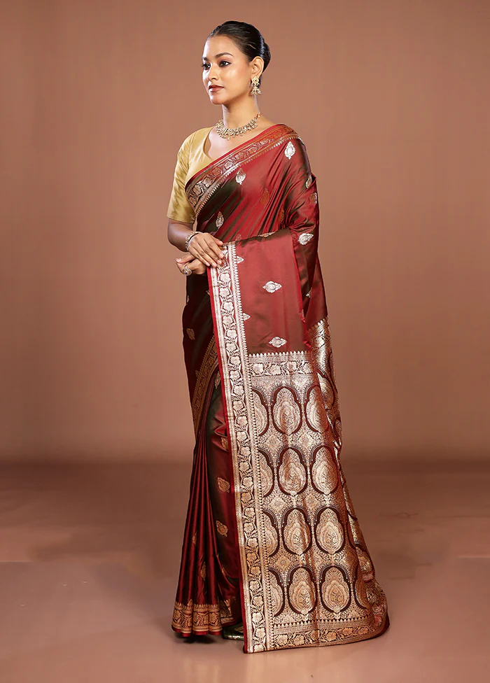 Maroon Banarasi Silk Saree With Blouse Piece - Image 4