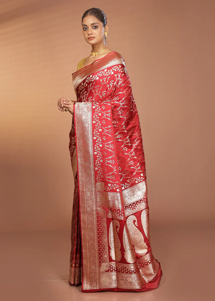 Maroon Banarasi Silk Saree With Blouse Piece - Image 4