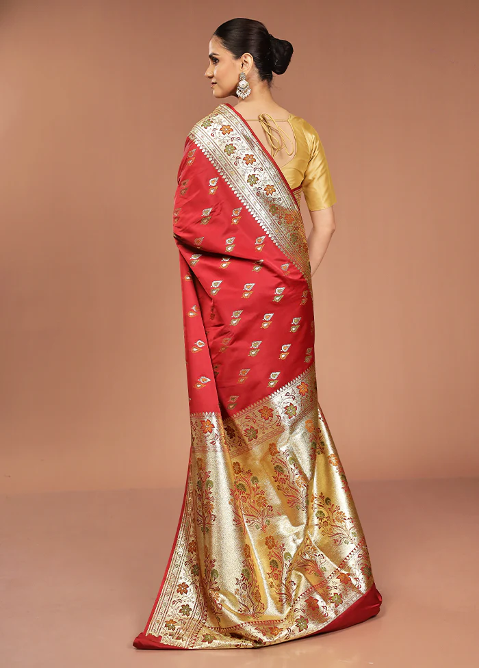 Maroon Banarasi Silk Saree With Blouse Piece - Image 3