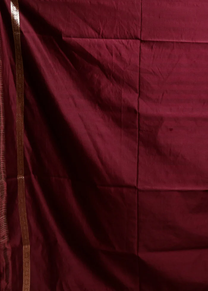 Maroon Banarasi Silk Saree With Blouse Piece - Image 5