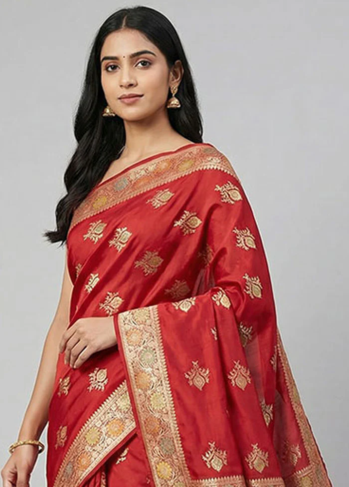 Maroon Banarasi Silk Saree With Blouse Piece - Image 2