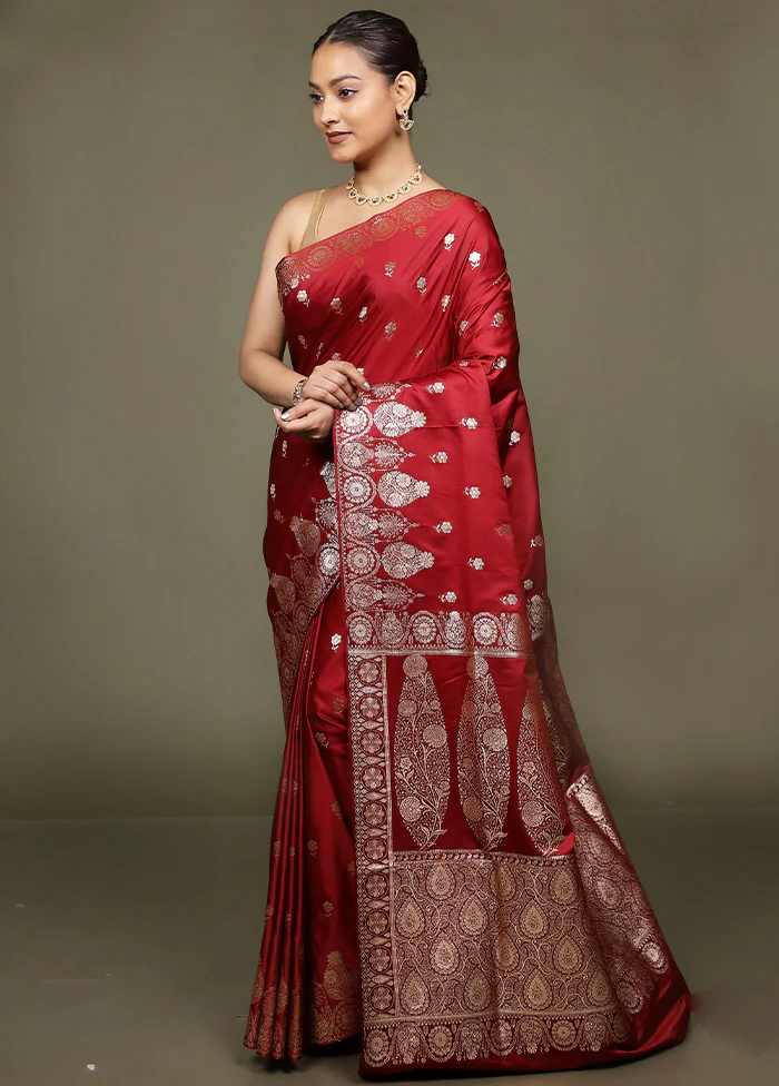 Maroon Banarasi Silk Saree With Blouse Piece - Image 4