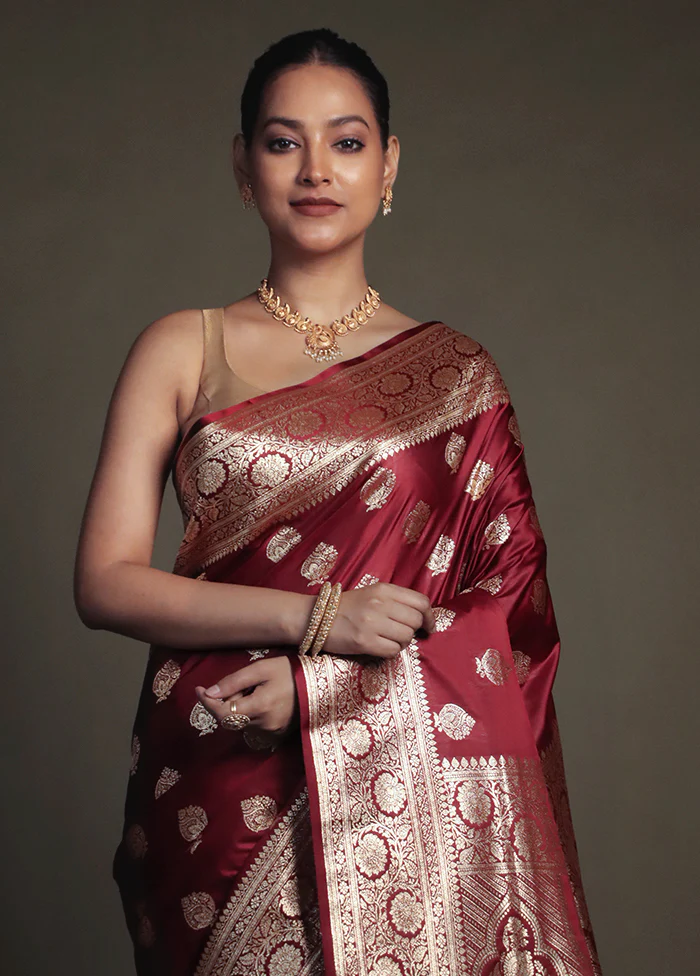 Maroon Banarasi Silk Saree With Blouse Piece - Image 2
