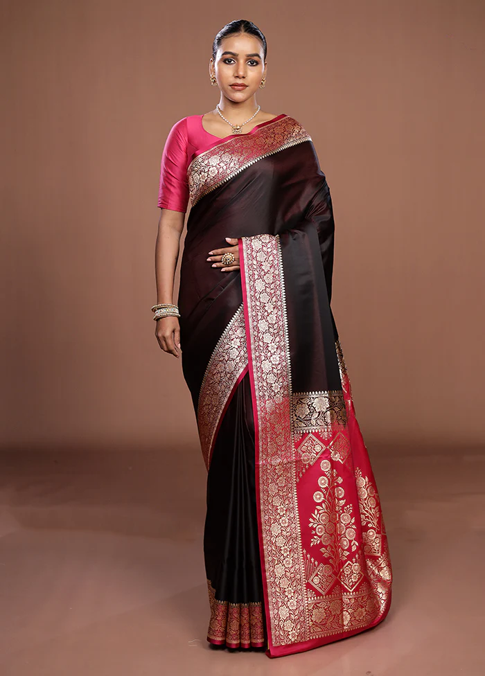 Maroon Banarasi Silk Saree With Blouse Piece - Image 2