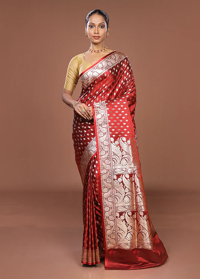 Maroon Banarasi Silk Saree With Blouse Piece - Image 2