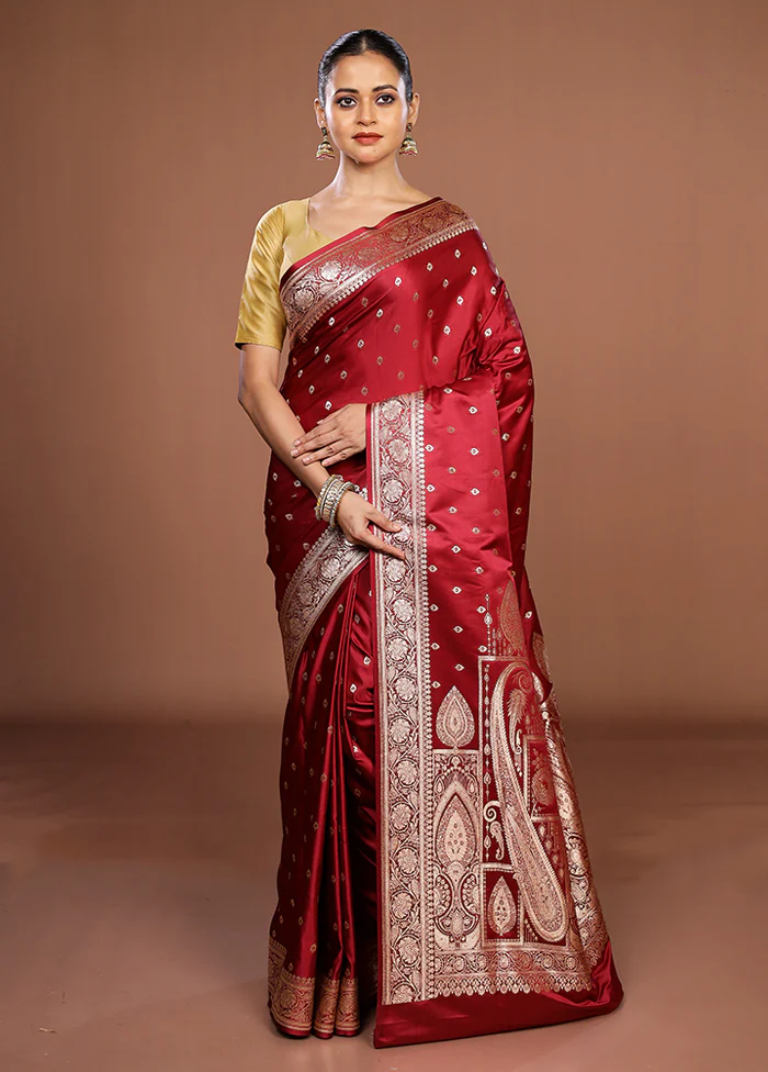 Maroon Banarasi Silk Saree With Blouse Piece - Image 2