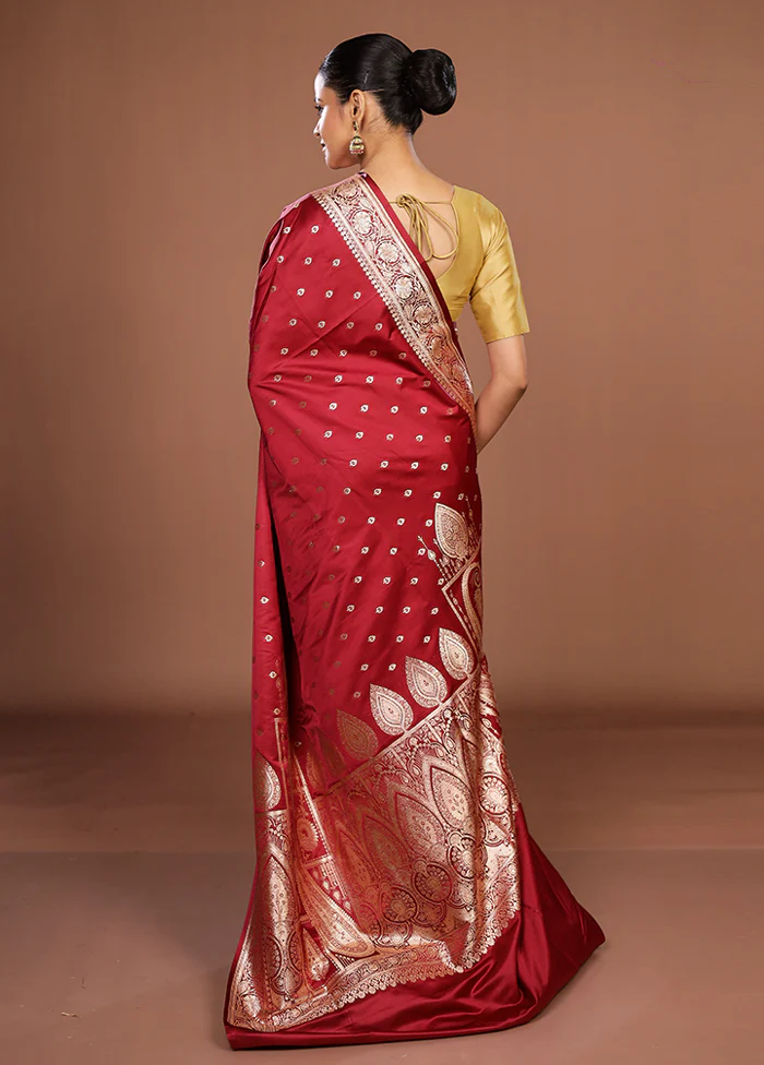 Maroon Banarasi Silk Saree With Blouse Piece - Image 3