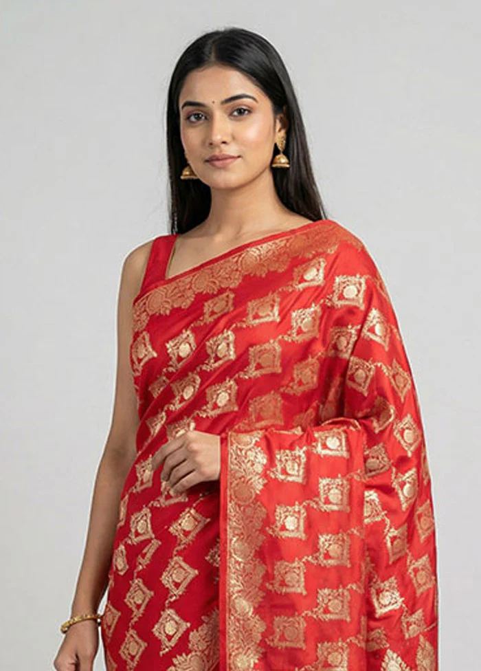 Maroon Banarasi Silk Saree With Blouse Piece - Image 2
