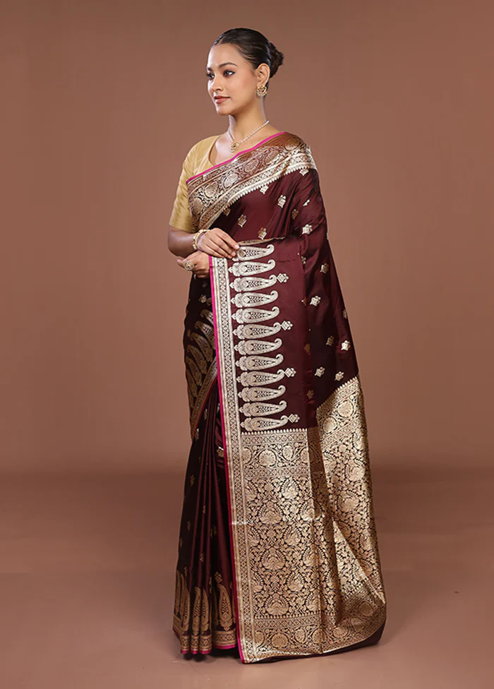 Maroon Banarasi Silk Saree With Blouse Piece - Image 4