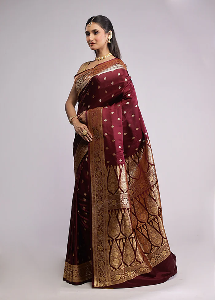Maroon Banarasi Silk Saree With Blouse Piece - Image 4