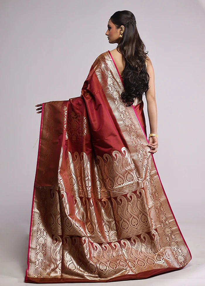Maroon Banarasi Silk Saree With Blouse Piece - Image 3