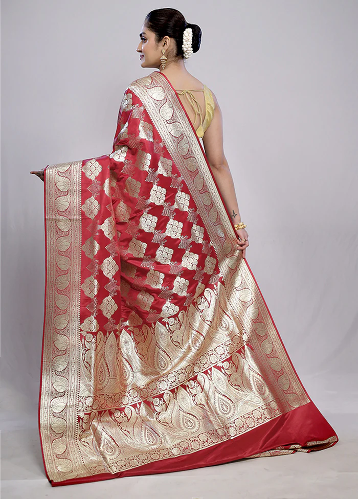 Maroon Banarasi Silk Saree With Blouse Piece - Image 4