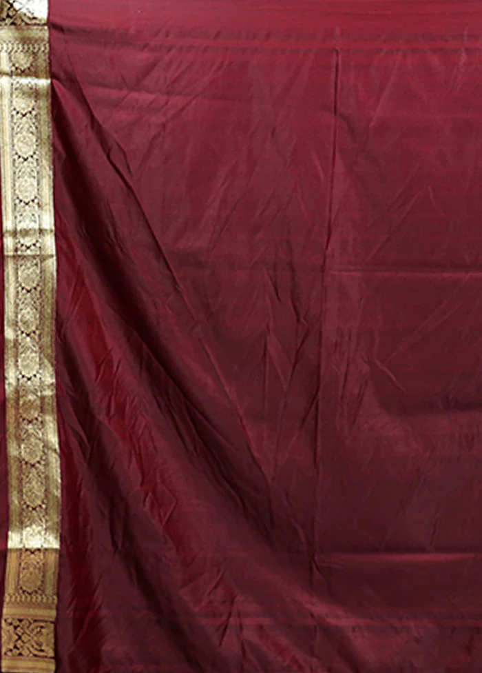 Maroon Banarasi Silk Saree With Blouse Piece - Image 5