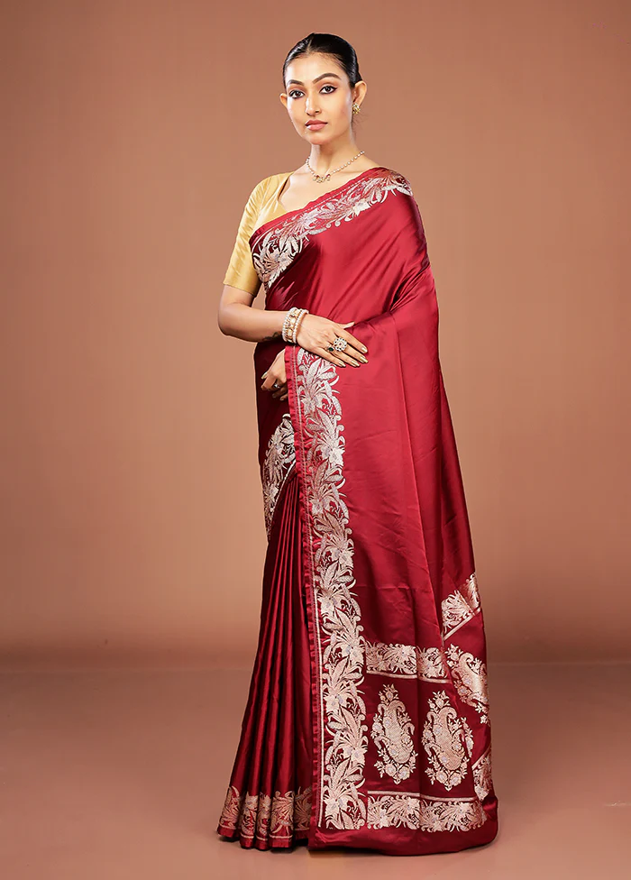 Maroon Banarasi Silk Saree With Blouse Piece - Image 4