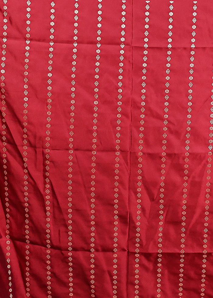 Maroon Banarasi Silk Saree With Blouse Piece - Image 5