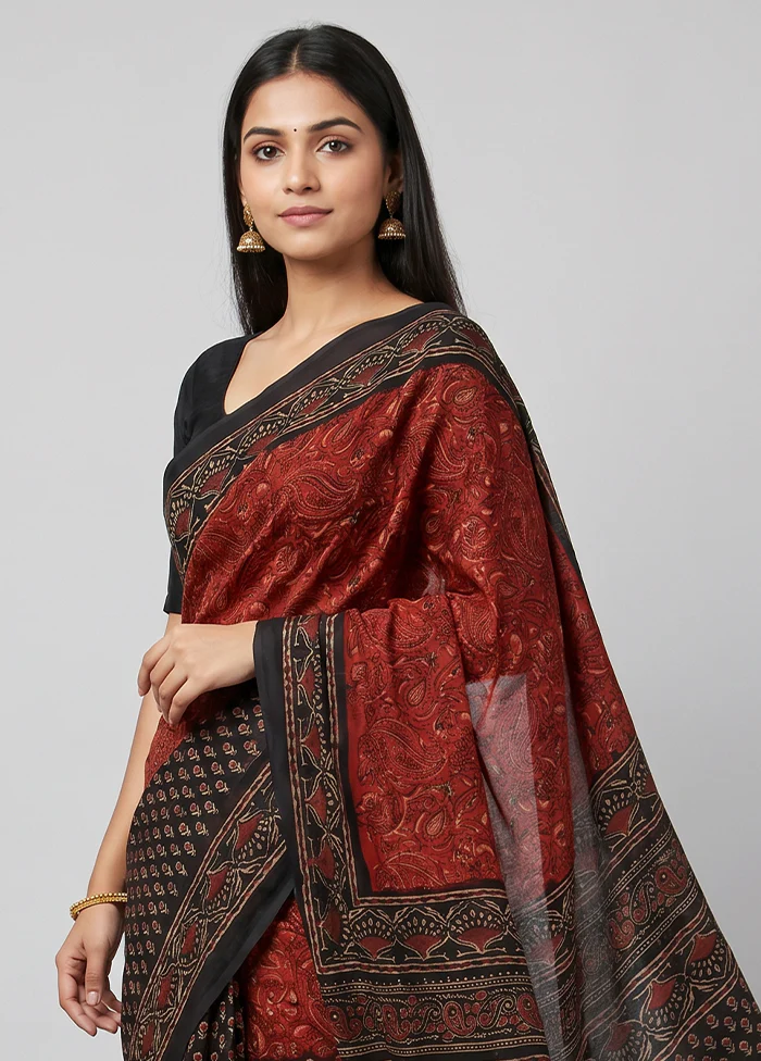 Maroon Chanderi Silk Saree With Blouse Piece - Image 2