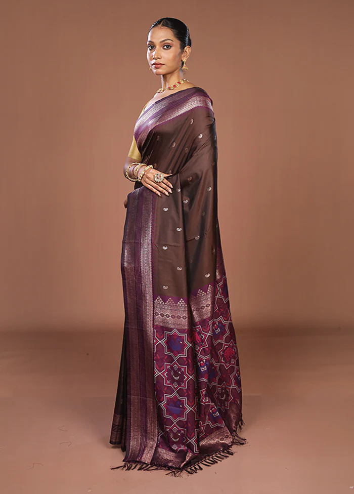 Maroon Dupion Silk Saree With Blouse Piece - Image 4