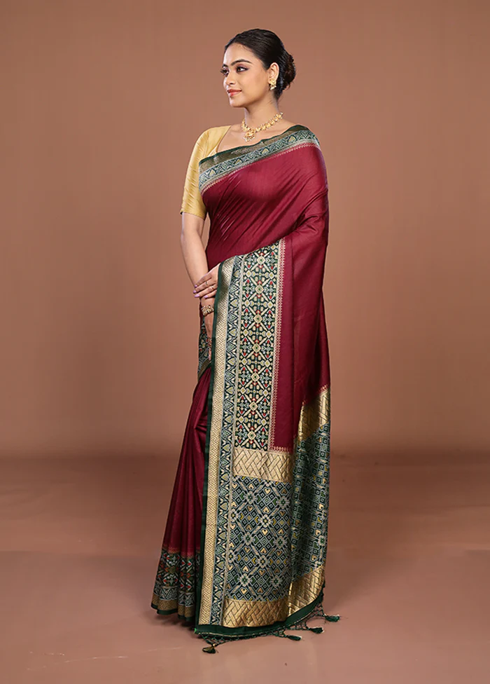 Maroon Dupion Silk Saree With Blouse Piece - Image 4