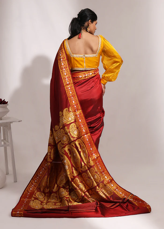 Maroon Handloom Baluchari Pure Silk Saree With Blouse Piece - Image 3