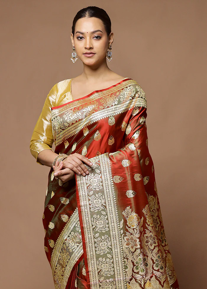 Maroon Handloom Banarasi Pure Silk Saree With Blouse Piece - Image 2