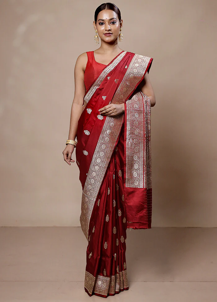 Maroon Handloom Banarasi Pure Silk Saree With Blouse Piece - Image 2