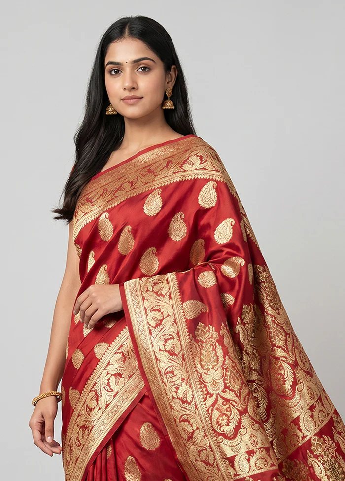 Maroon Handloom Banarasi Pure Silk Saree With Blouse Piece - Image 2