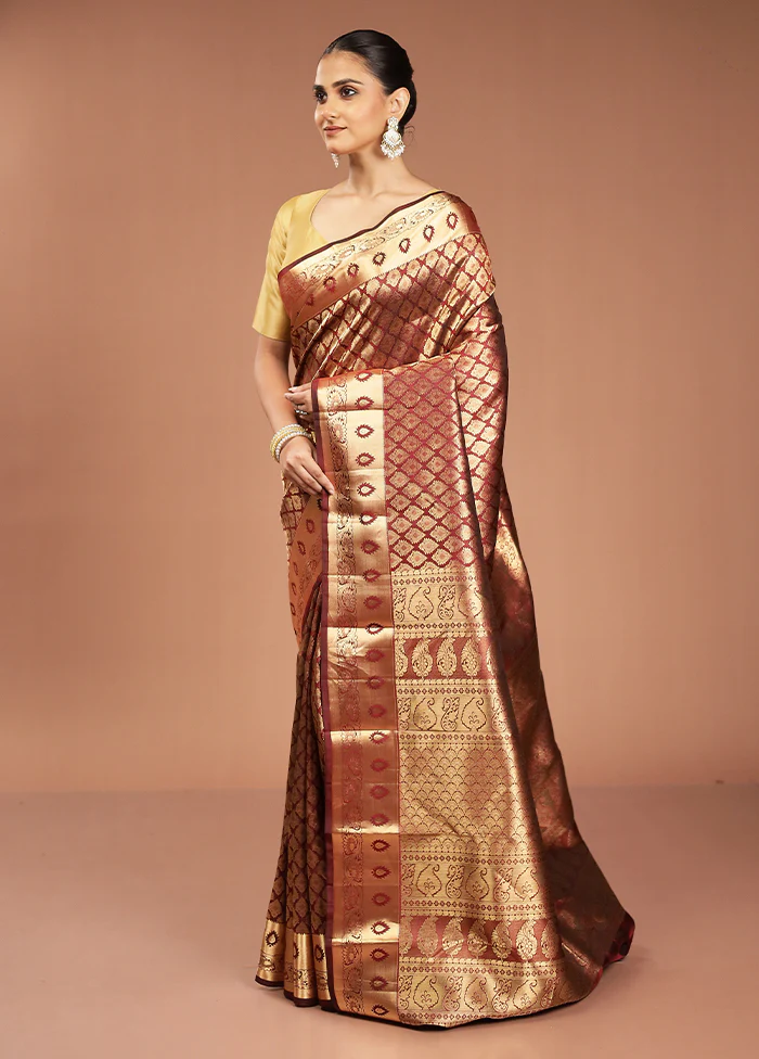Maroon Handloom Kanjivaram Pure Silk Saree With Blouse Piece - Image 4