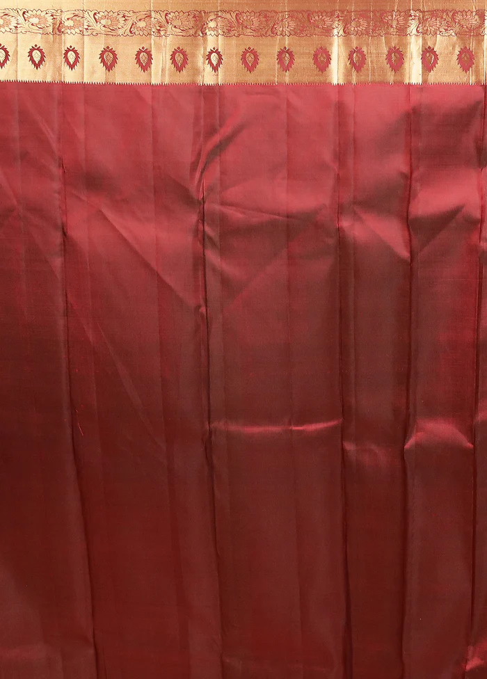 Maroon Handloom Kanjivaram Pure Silk Saree With Blouse Piece - Image 5