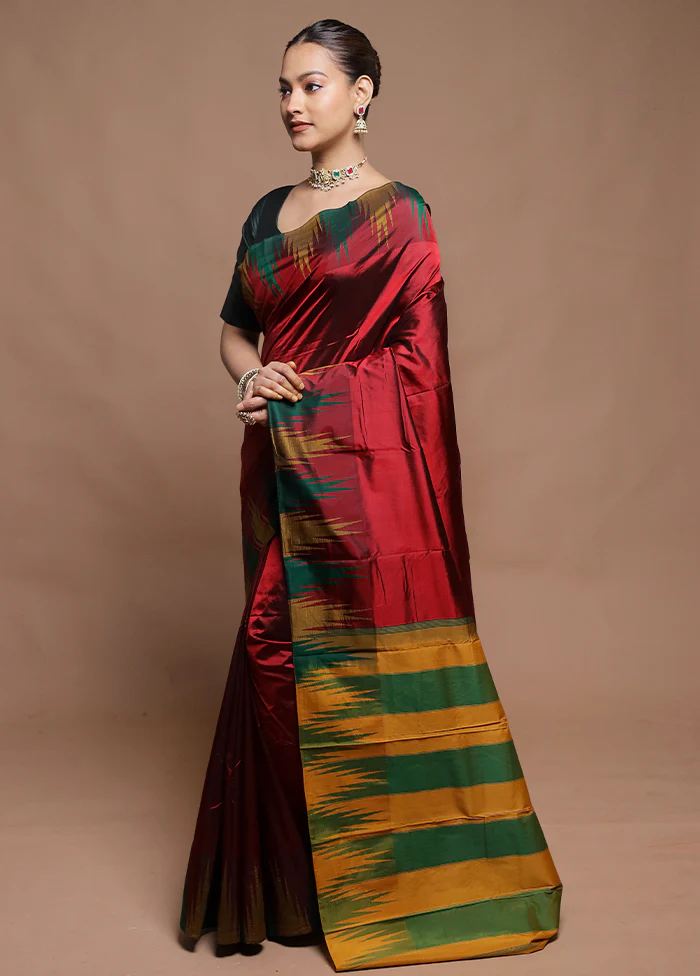Maroon Handloom Kanjivaram Pure Silk Saree With Blouse Piece - Image 4