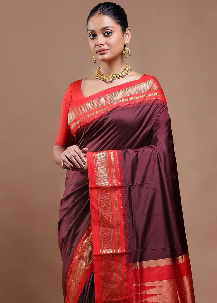 Maroon Handloom Kanjivaram Pure Silk Saree With Blouse Piece - Image 2