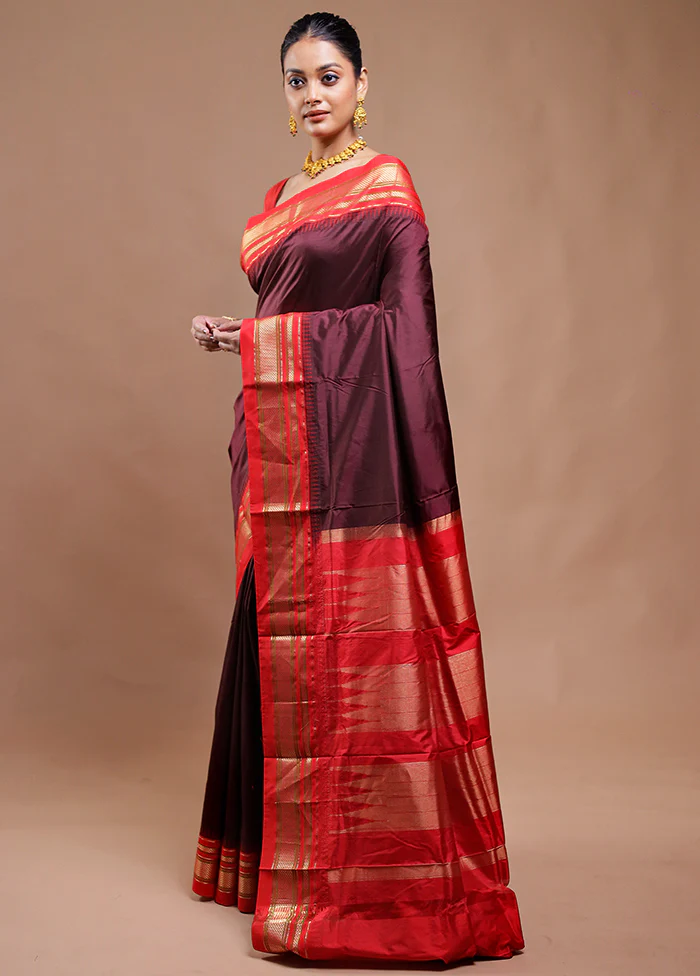 Maroon Handloom Kanjivaram Pure Silk Saree With Blouse Piece - Image 4