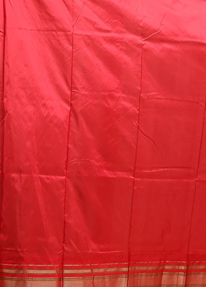 Maroon Handloom Kanjivaram Pure Silk Saree With Blouse Piece - Image 5