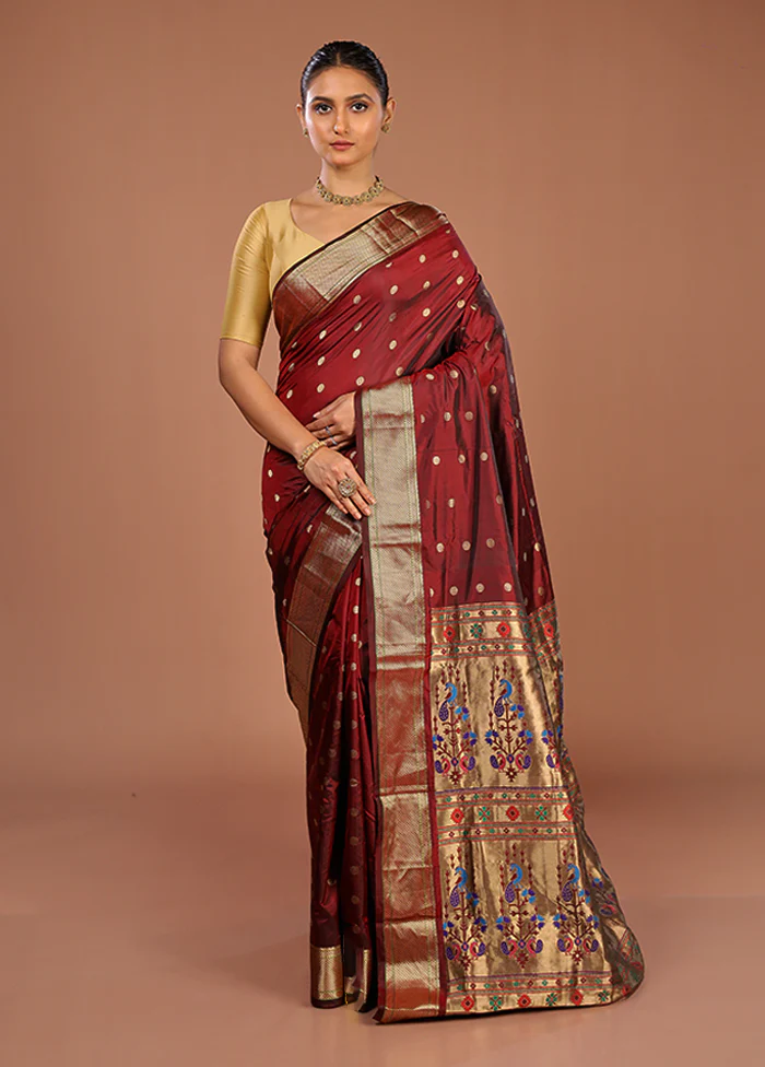 Maroon Handloom Kanjivaram Pure Silk Saree With Blouse Piece - Image 2