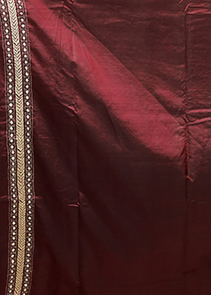 Maroon Handloom Kantha Stitch Pure Silk Saree With Blouse Piece - Image 5