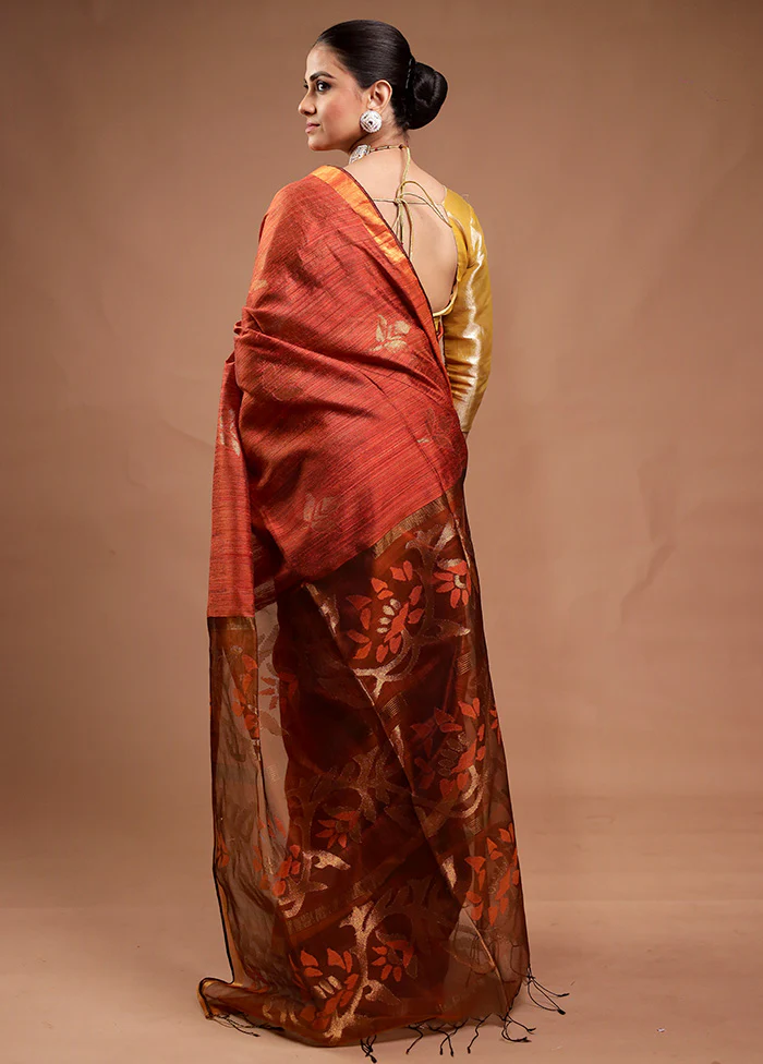 Maroon Handloom Matka Pure Silk Saree With Blouse Piece - Image 3